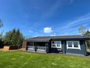 Luxury cottage located in the Golden Circle, mountain view! - Þingvellir