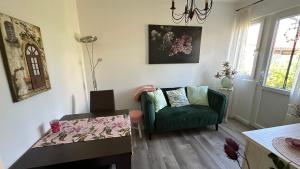 Schönes Ferienhaus in Strandnähe - Sabunike