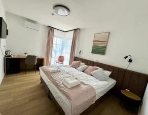 Zsindelyes Vendégház - 拜赖焦新村