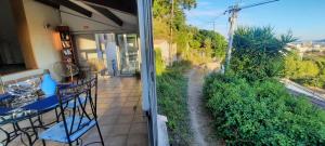 Maisons de vacances Maison au calme vue mer a 180 : photos des chambres