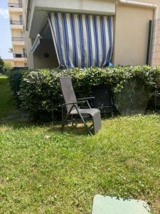 Jolie Appartement de Bord de la Mer Côte dAzur