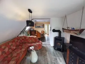 Ferienwohnung "Pipistrello" mit Minizoo - Knill