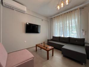 Marialenas House II
