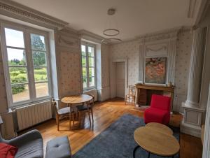Maisons de vacances Loue belle demeure dans une grande propriete - 16 couchages, 8 chambres, 320 m2 - 30 min de Vichy : photos des chambres