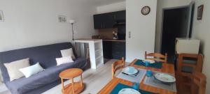 Appartements Appartement 2 pieces de plein pied au coeur du village a deux pas de la plage avec exterieur et parking prive : photos des chambres