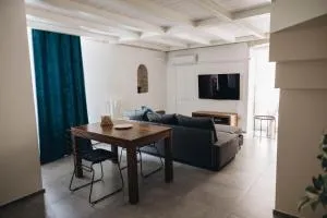 Santi Medici - Appartamento centrale con Terrazza - تيرليتسي