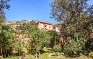 Appartements Awesome Apartment In Afa With Wifi : photos des chambres