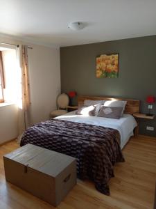 B&B / Chambres d'hotes Sous Le Tilleul : Chambre Double avec Terrasse