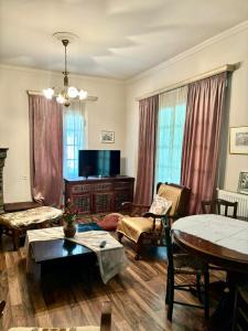 Sunny apartment portaria