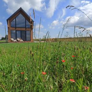 Zielone Wzgórze komfortowy klimatyzowany domek z balią z aeromasażem