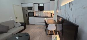 Lords Home Tirana Center