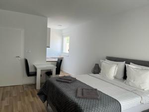 Apartment room in COMFORT APARTMENTS M&S
