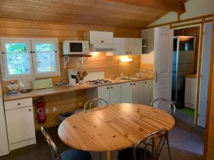 Campings Domaine de la Jarnoise : Chalet 3 Chambres