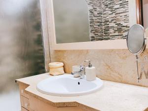 Alvor, Vila Marachique, 2 bedroom, 2 bathroom with swimming pools