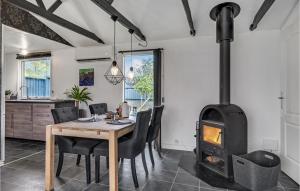 Stunning Home In Holbæk