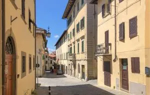 2 Bedroom Nice Apartment In Arezzo - Battifolle
