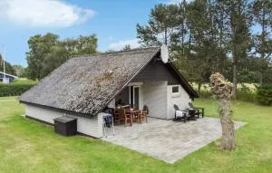 2 Bedroom Stunning Home In Rødby - Dannemare