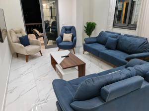 مدينة نصر مصطفي النحاس شقة الترا سوبر لوكس مكيفة بالكامل