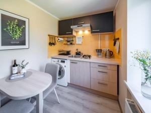 City Park Quiet Residence - 2 Room Apartment with Balcony & View