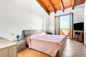 GuestHost - Sweet Home in Portoscuso! img11
