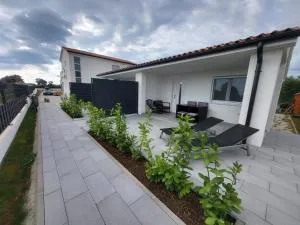 Apartman Tanja & Apartman Tea - 加利扎纳