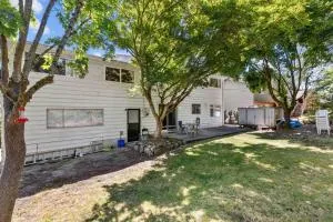 Colonial Home 7BR 4BA Sleeps 14 - Ботелл