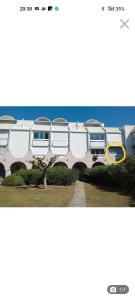 Appartement au calme T2 refait à neuf, 2 vélos, avec 2 piscines, 400 m de la mer