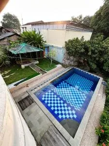 Villa Green Warrior - Brujul