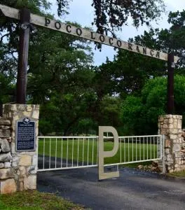 Poco Loco Ranch on the Guadalupe River - Boerne