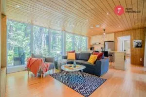 The HALO / SPA Sauna Pool Billiards Hiking / 25 min from Quebec - Deschambault