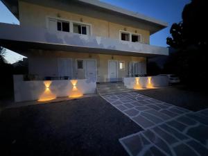 Nafpaktos PebBle Apartments in Marathias