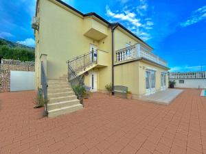 Holiday home in Grizane 43203 