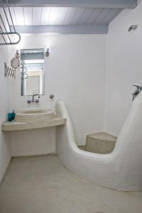 Iris house Agios Sostis