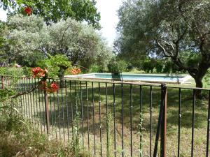 Villas Gite du domaine Saint-Marc, entre Ventoux et dentelles de Montmirail : photos des chambres