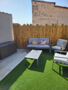 Maisons de vacances Maison de Vacances 2 Chambres avec rooftop : photos des chambres