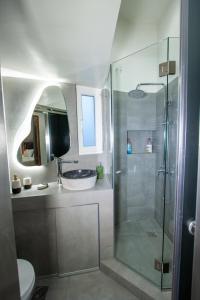 Cozy Penthouse next to Station