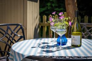 Character cottage next to idyllic country walks