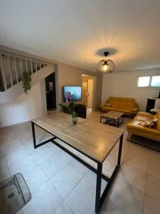 Au dessus des près - Couffy