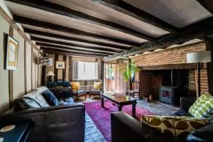 A cosy, charming & rural Suffolk cottage, with walks & gastro pub a short stroll away - Needham