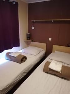 Campings MOBILHOME COSY SPACIEUX 42m2, CLIMATISE, TV & LL, 3 chambres : photos des chambres