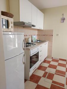 Apartment 4199-2 for 3 people in Trpanj