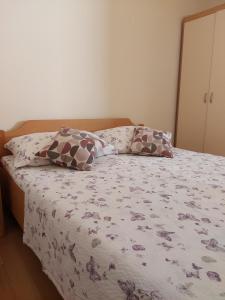 Apartment 4199-2 for 3 people in Trpanj