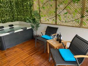 Vouliagmeni Seaside Luxury Home