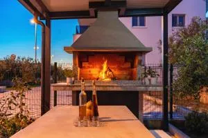 New Luxury Accommodation J&M - Kastel Sucurac