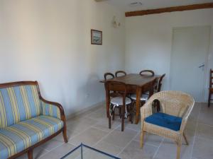 Villas Gite du domaine Saint-Marc, entre Ventoux et dentelles de Montmirail : photos des chambres