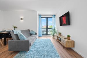 Nexstay LUX Wohnung mit Dachterrasse und Parkplatz