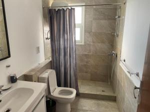 Twin House in Amwaj Sidi Abdel-Rahman - Beach & Pool Passes Included!