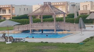 Twin House in Amwaj Sidi Abdel-Rahman - Beach & Pool Passes Included!