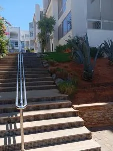 Vibrant Land - Ben Yakhlef