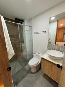 Zona Rosa Apartamento 311-532-4072 escribir aquĆ para confirmar